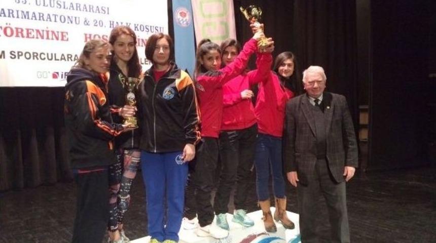 Batman &Uuml;niversitesi Atletizm Takımı T&uuml;rkiye Şampiyonu Oldu