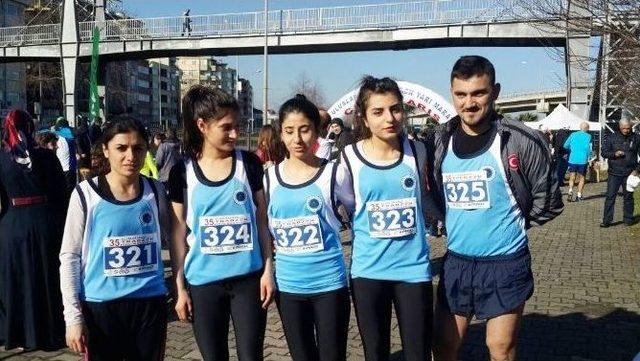 Batman Üniversitesi Atletizm Takımı Türkiye Şampiyonu Oldu