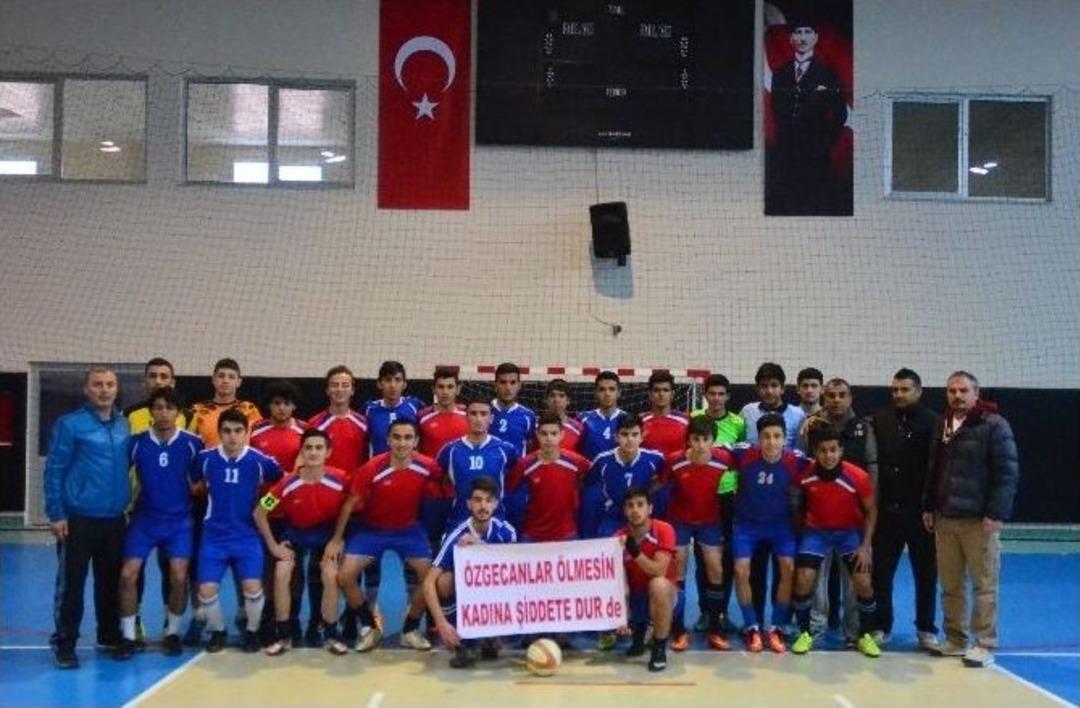 Adana&rsquo;da Okullarası Gen&ccedil; Erkekler Futsal M&uuml;sabakaları