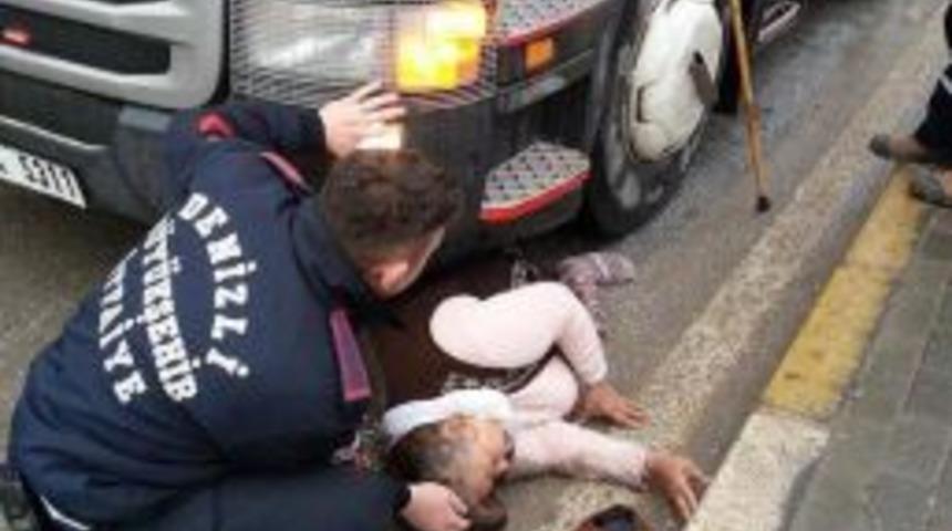 Yolun Karşısına Ge&ccedil;emedi