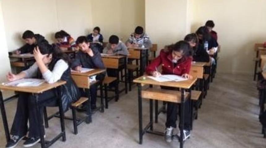 G&ouml;lbaşı İl&ccedil;esinde, Kazanım &Ouml;l&ccedil;me Sınavı Yapıldı