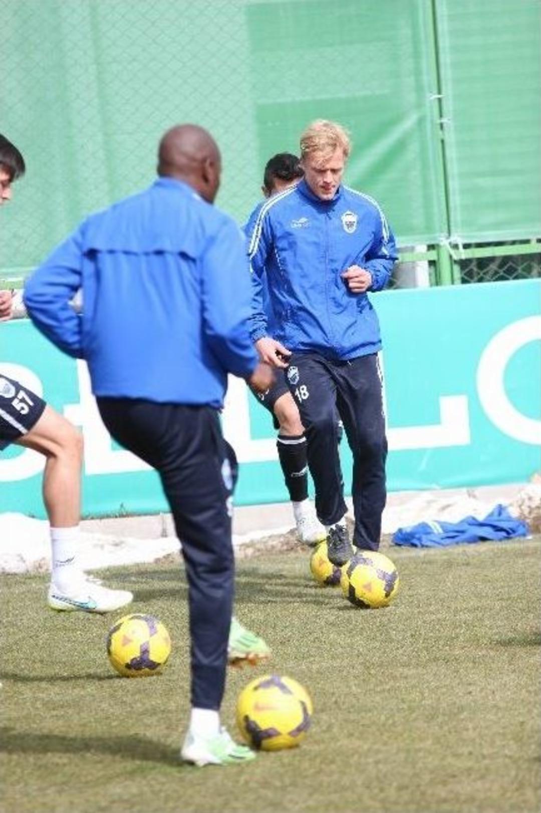 Suat Altın İnşaat Kayseri Erciyesspor, Galatasaray Ma&ccedil;ının Hazırlıklarını S&uuml;rd&uuml;r&uuml;yor