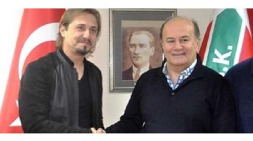 Ayhan Akman Karşıyaka&rsquo;da