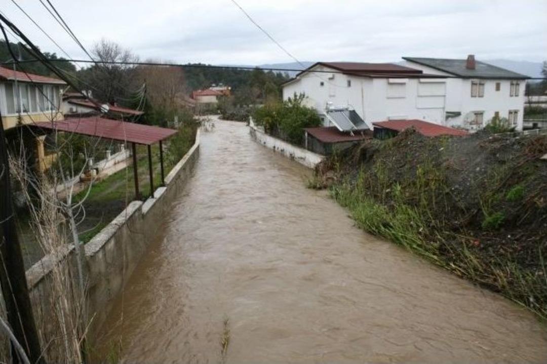 Marmaris&rsquo;te Aşırı Yağış Sel Ve Heyelana Neden Oldu