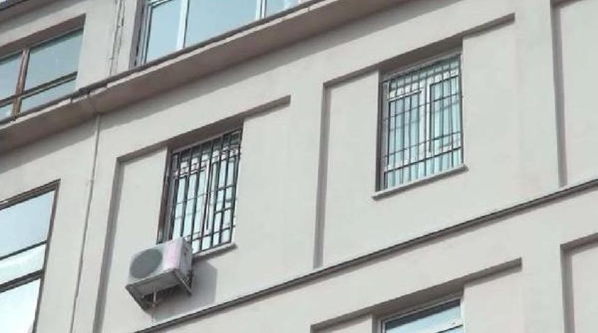 Deniz Seki'nin 5. Kattaki Odasına Demir Parmaklık