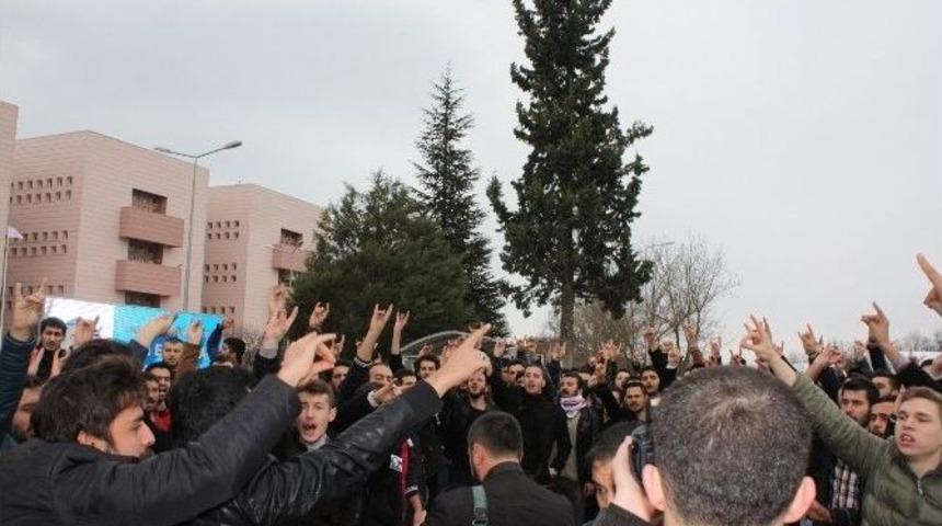 Om&uuml;&rsquo;de Gerginlik