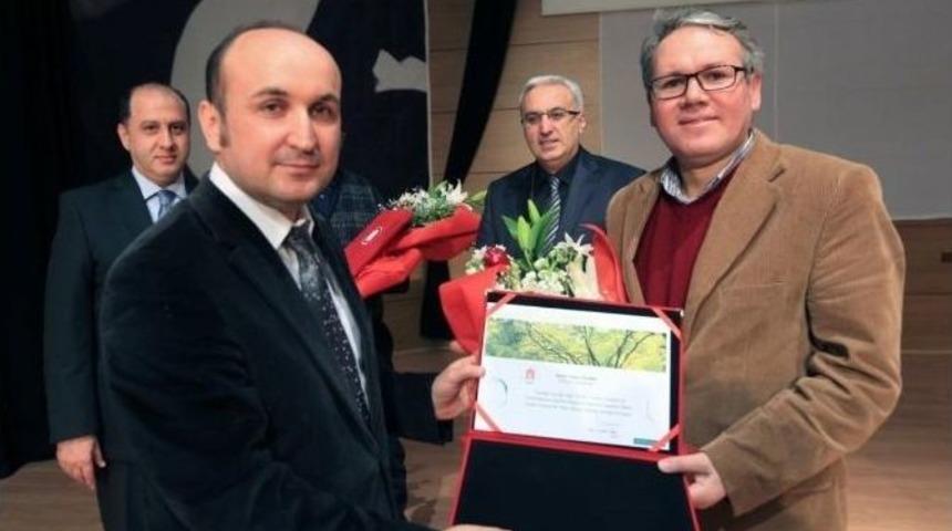 &lsquo;toprağın &Ccedil;ocuğu Aşık Veysel&rsquo; Konulu Panel D&uuml;zenlendi