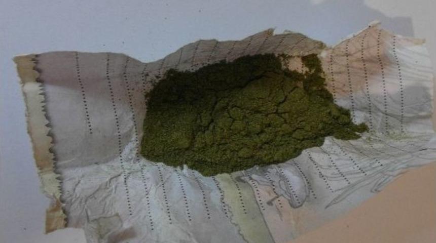 Şanlıurfa&rsquo;da Uyuşturucu Satıcılarına Operasyon: 8 G&ouml;zaltı