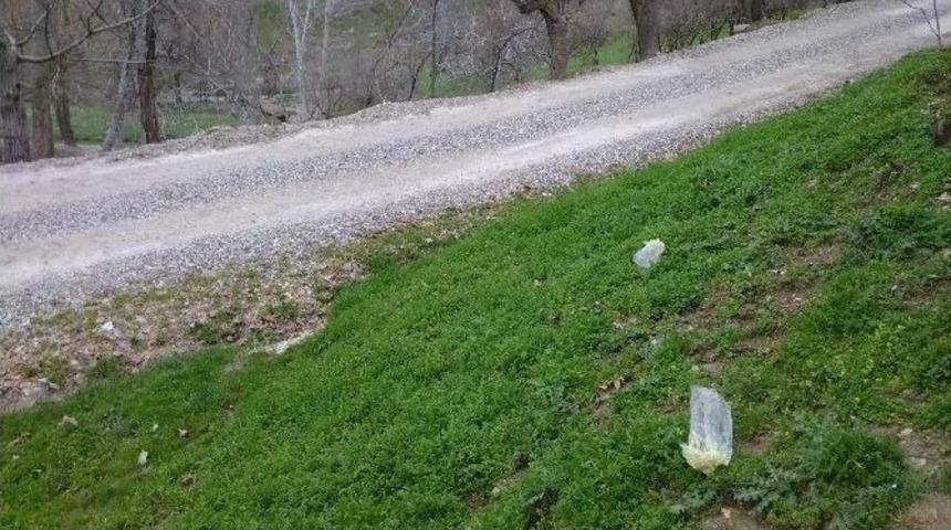Bebek Cesedinin Bırakıldığı B&ouml;lgede Madde Bağımlılarına Ait Poşetler Bulundu