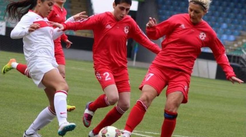 T&uuml;rkiye Kadın A Milli - G&uuml;rcistan: 4-2 (&Ouml;zel Ma&ccedil;)