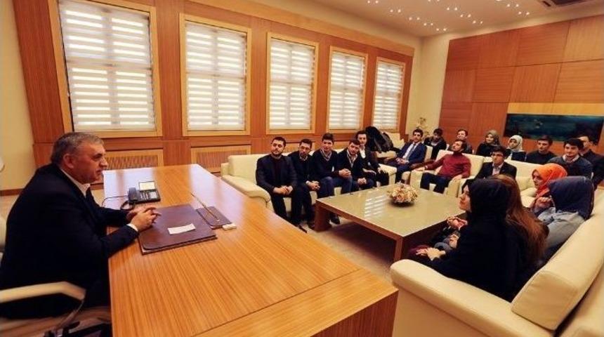 Başkan To&ccedil;oğlu: &ldquo;siyasetimizin Temeli İnan&ccedil; Ve Ahlaktır&rdquo;