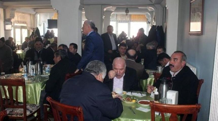 Muhtarlardan Cesim G&ouml;k&ccedil;e&rsquo;ye Destek