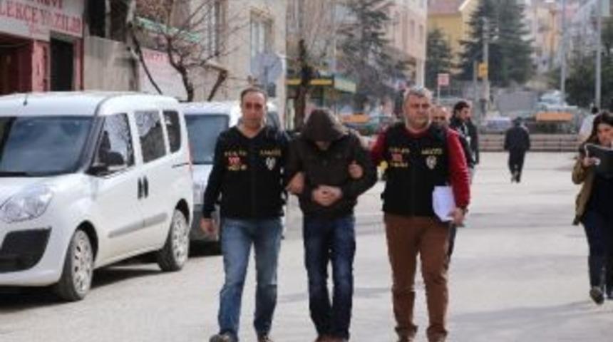 Eskişehir&rsquo;de Kayınbiraderini Bı&ccedil;aklayan Ş&uuml;pheli Tutuklandı