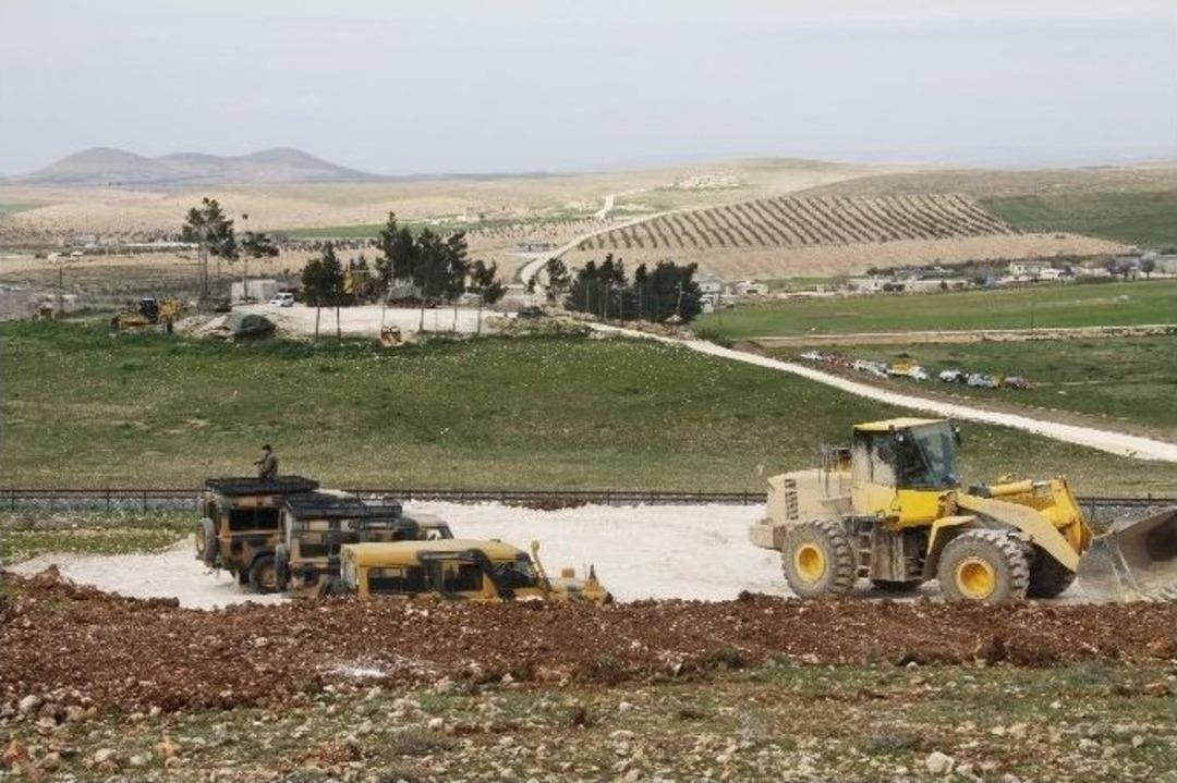 S&uuml;leyman Şah T&uuml;rbesi İ&ccedil;in Askerlerin &Ccedil;alışması Devam Ediyor