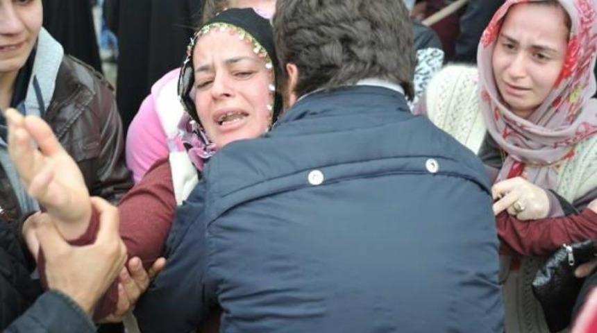 Arazide Bulunan Ceset Kayıp Gence Ait &Ccedil;ıktı, 2 Ş&uuml;pheli G&ouml;zaltında (2)