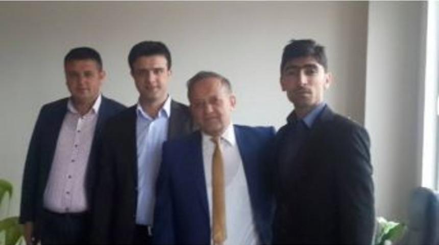 &Ouml;zet&rsquo;ten Ak Parti Besni İl&ccedil;e Teşkilatına Ziyaret