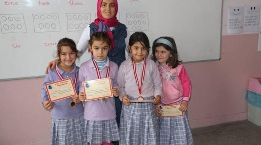 Atatürk İlkokulunda Kitap Okuma Turnuvası