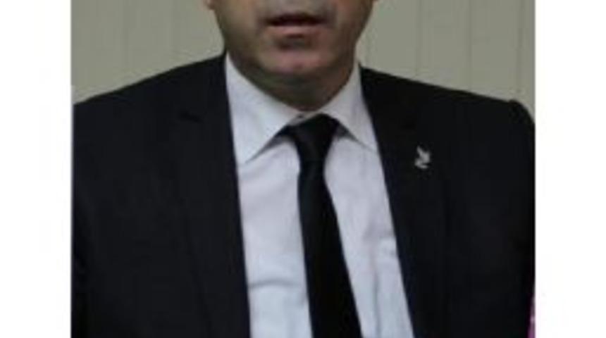 Dsp'li Erkekler Etek Giyecek