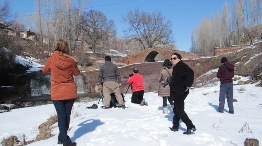 İstanbullu Fotoğrafçıların Ahlat Gezisi