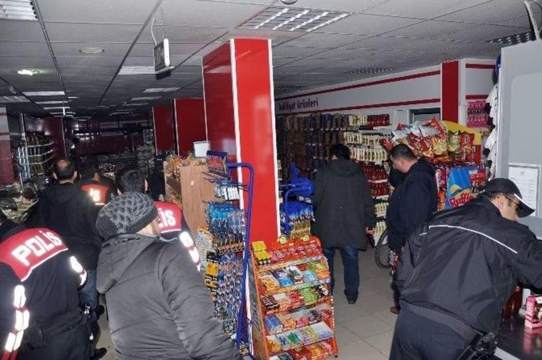 İşten Ayrıldığı Marketi Soyarken Yakalandı