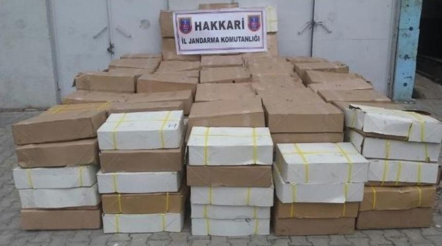 Hakkari&rsquo;de 4 Bin 700 Kilo Ka&ccedil;ak Yağ Ele Ge&ccedil;irildi