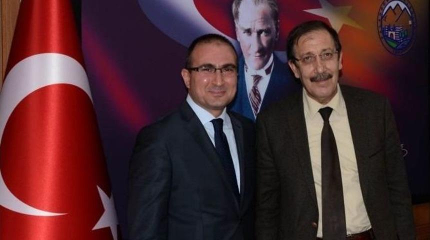 Hikmet Eren’den Palandöken Belediye Başkanı Orhan Bulutlar’a Nezaket Ziyareti