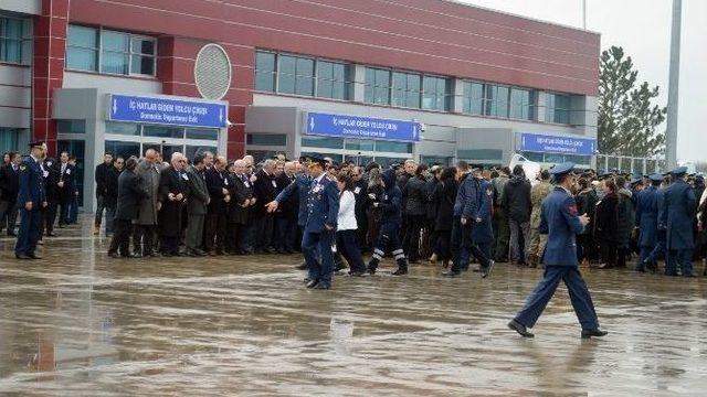Sehit Pilotlar İçin Tören Düzenleniyor