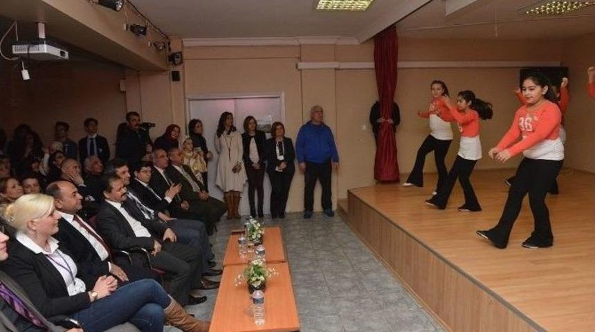 &Ccedil;iğli Belediyesi&rsquo;nden Comenius&rsquo;a Destek