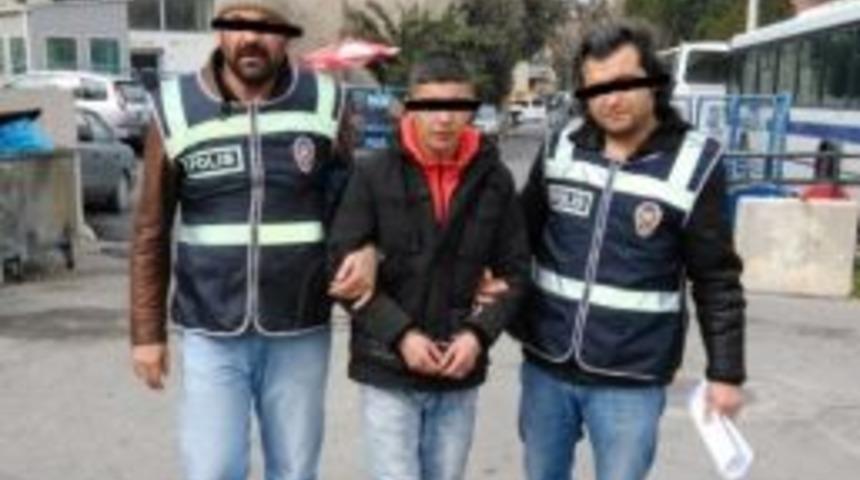 Kız &Ouml;ğrencinin &Ccedil;antasını &Ccedil;alan Kapka&ccedil;&ccedil;ı Yakalandı