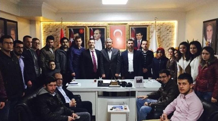 &Uuml;nl&uuml; Hukuk&ccedil;u Noyan, Manisa&rsquo;dan Aday Adayı Oldu