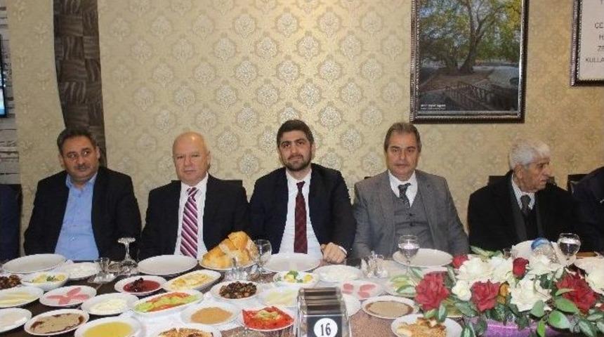 Milletvekili Aday Adayı &Ouml;zyardımcı, Basın Mensuplarıyla Bir Araya Geldi