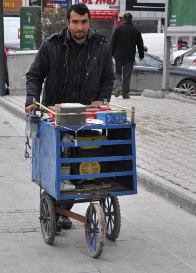 Kimlik Kaplayıp Başlık Parasını Ödeyecek