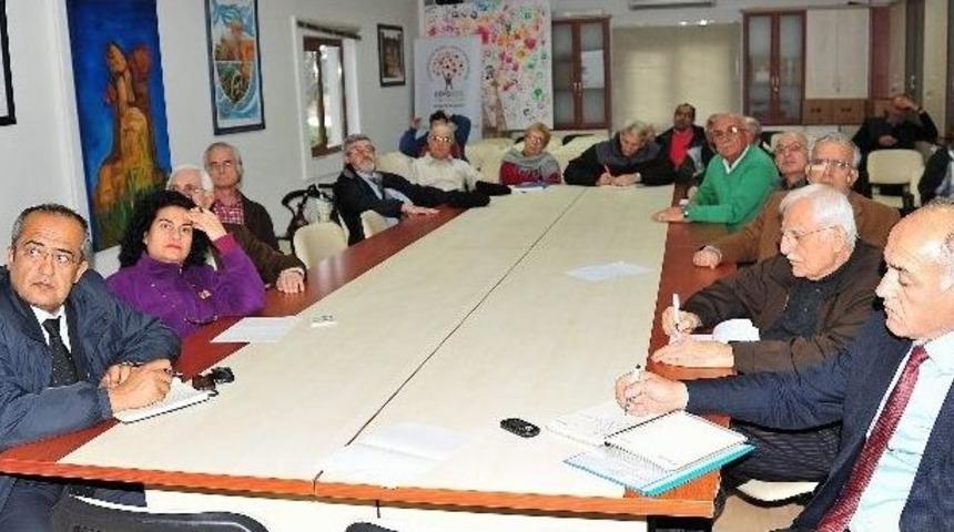 Antalya&rsquo;da Yıl Boyunca Dekardan 8 Ton Atık &Ccedil;ıkıyor