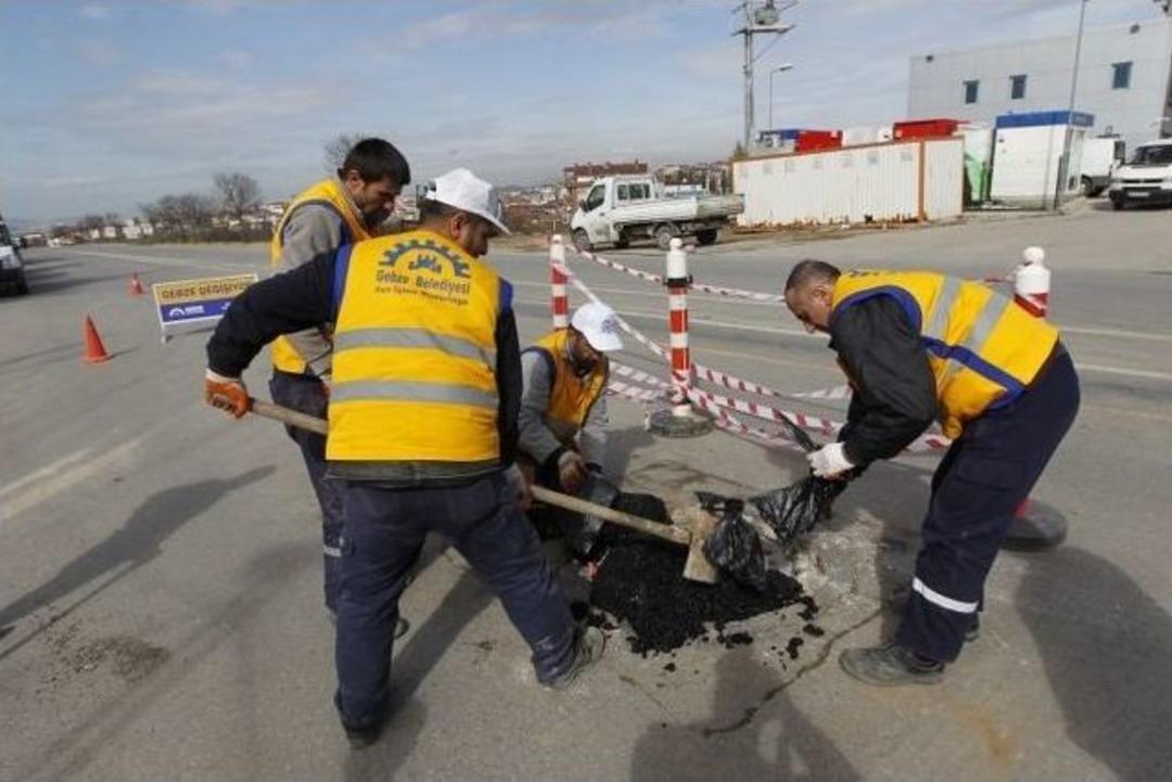 Gebze Belediyesi Fen İşlerinden Asfalt Bakım-onarımı
