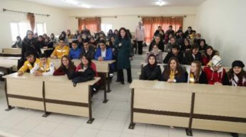Yozgat Atat&uuml;rk Mesleki Ve Teknik Anadolu Lisesi &Ouml;ğrencileri Bozok &Uuml;niversitesi&rsquo;ni Gezdi