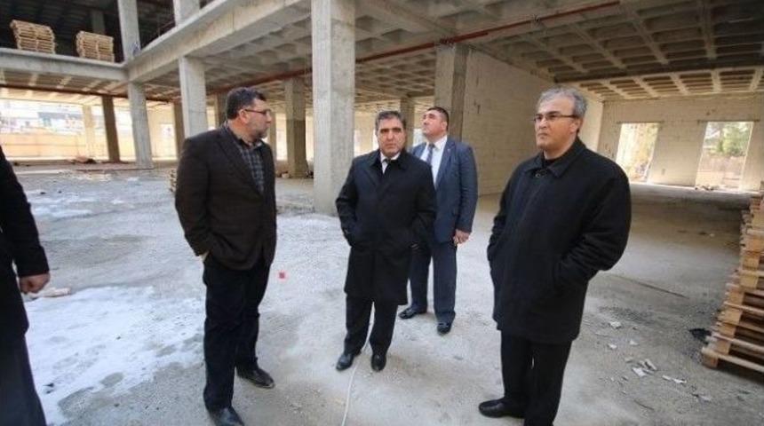 Başkan &Ouml;zdemir&rsquo;den Avm İnşaatında İnceleme