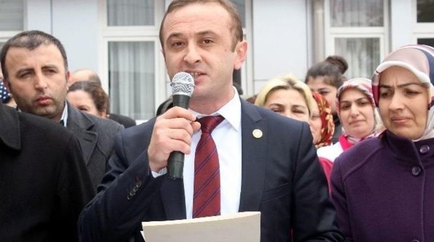 Sağlık-sen&rsquo;den Hastane &Ouml;n&uuml;nde Eylem