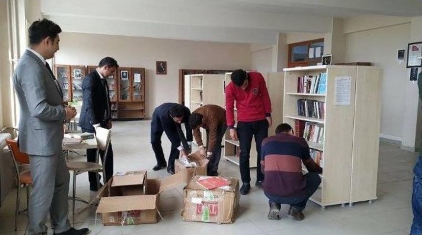 Adıyaman&rsquo;dan Silopi&rsquo;ye Kitap Desteği