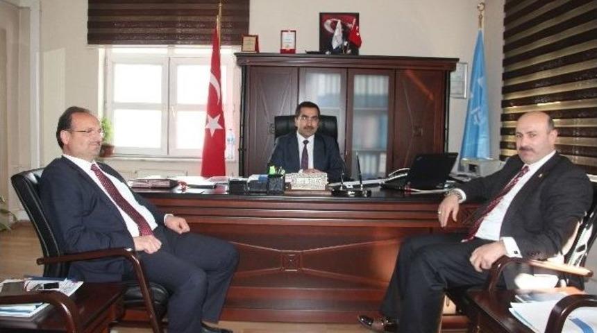 T&uuml;rkyılmaz, Kurum M&uuml;d&uuml;rlerini Gezdi