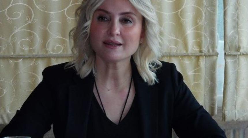 Chp Aday Adayı &Ccedil;alıkuşu, Kampanyasını &Uuml;ye İle Bire Bir G&ouml;r&uuml;şerek Y&uuml;r&uuml;t&uuml;yor