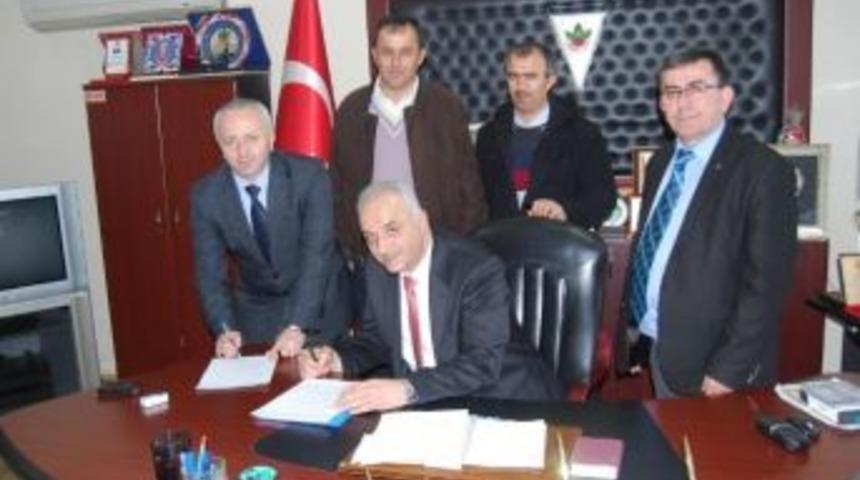 Orhaneli Belediyesi&rsquo;nde Toplu S&ouml;zleşme Sevinci