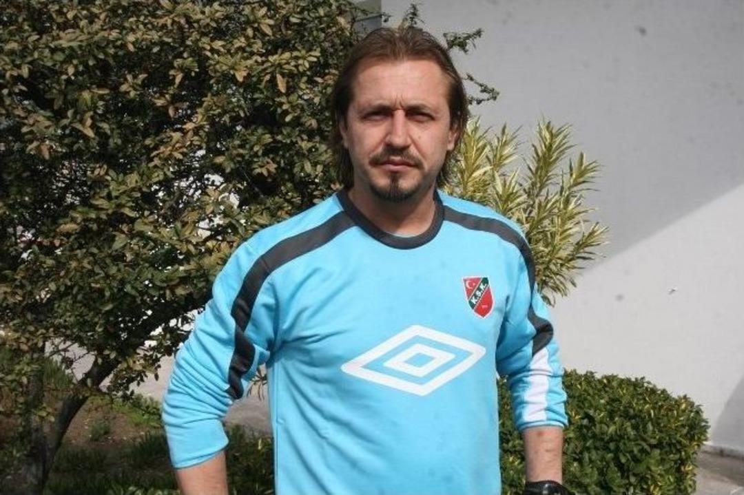 Ayhan Akman, Karşıyaka&rsquo;da İlk İdmanına &Ccedil;ıktı
