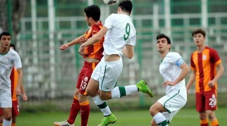 Bursaspor U-19 Galatasaray'ı 3-1 Yendi