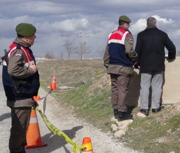 Sulama Kanalında Yanmış Erkek Cesedi Bulundu G2