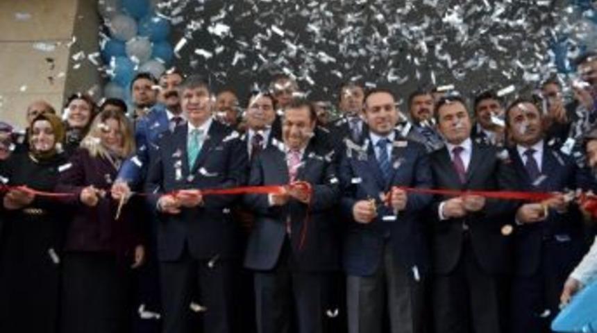 Cumhurbaşkanı Erdoğan, Telekonferansla Antalya&rsquo;da İki Yurt A&ccedil;tı