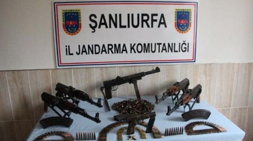 Şanlıurfa'da, Suriye&rsquo;Den Getirilen Silah Ve M&uuml;himmat Ele Ge&ccedil;ti