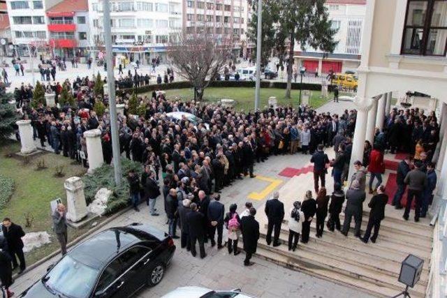 Vali Zahteroğlu, Bolu'dan Ayrılırken Gözleri Doldu