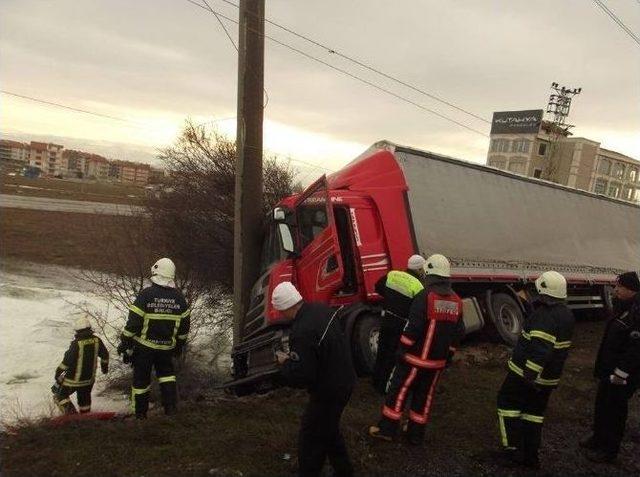 Kütahya’da Trafik Kazası: 1 Yaralı