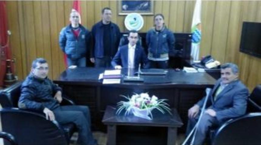 Burhaniye&rsquo;de &Ouml;zel Sporcular Kul&uuml;b&uuml;nden Kaymakam Ziyareti
