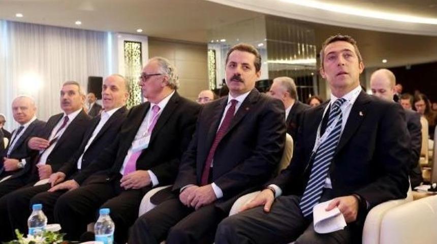 Bakan &Ccedil;elik: T&uuml;rkiye'de Yoksulluk Azalıyor, &Uuml;cretler Artıyor (3)